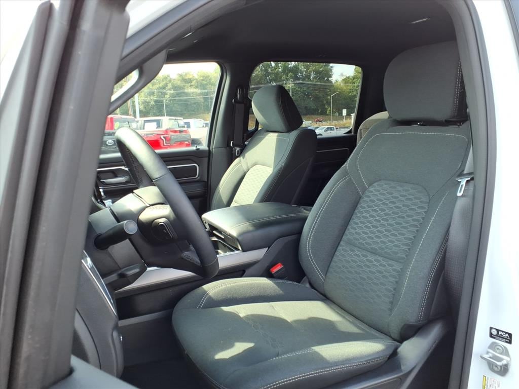 Certified 2025 Ram 1500 BIG Horn/Lone Star CREW CAB SHORT BED TRUCK