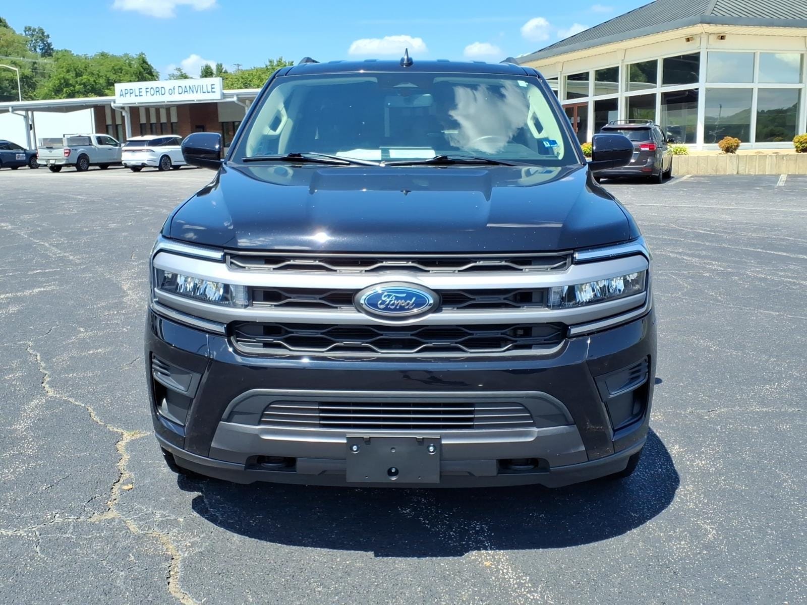 2022 Ford Expedition XLT - Photo 3