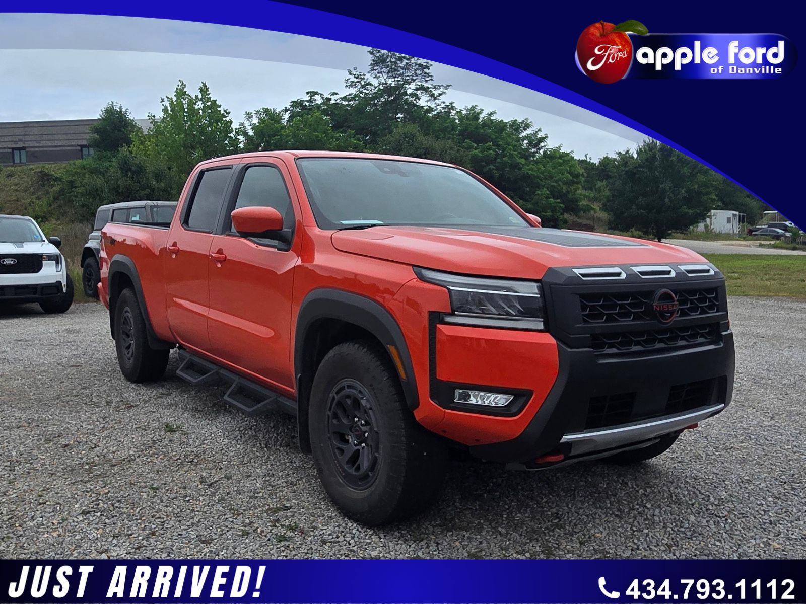 2025 Nissan Frontier PRO-4X Crew Cab 4X4 LWB's photo