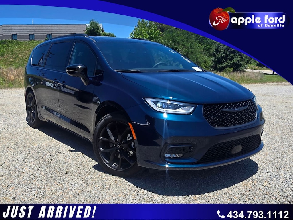 Certified 2025 Chrysler Pacifica Limited FWD Limited Mini-Van