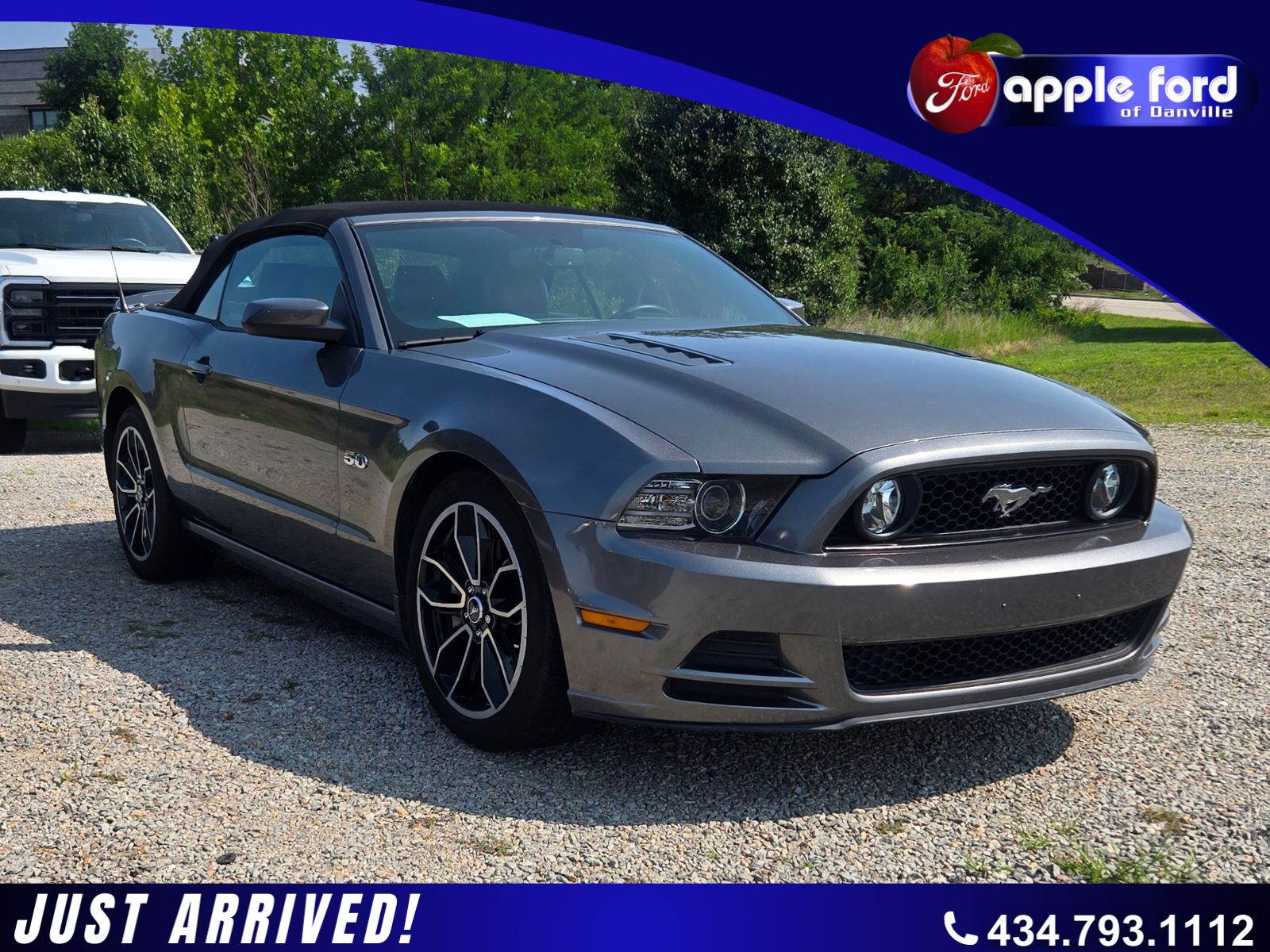 2013 Ford Mustang GT Premium's photo