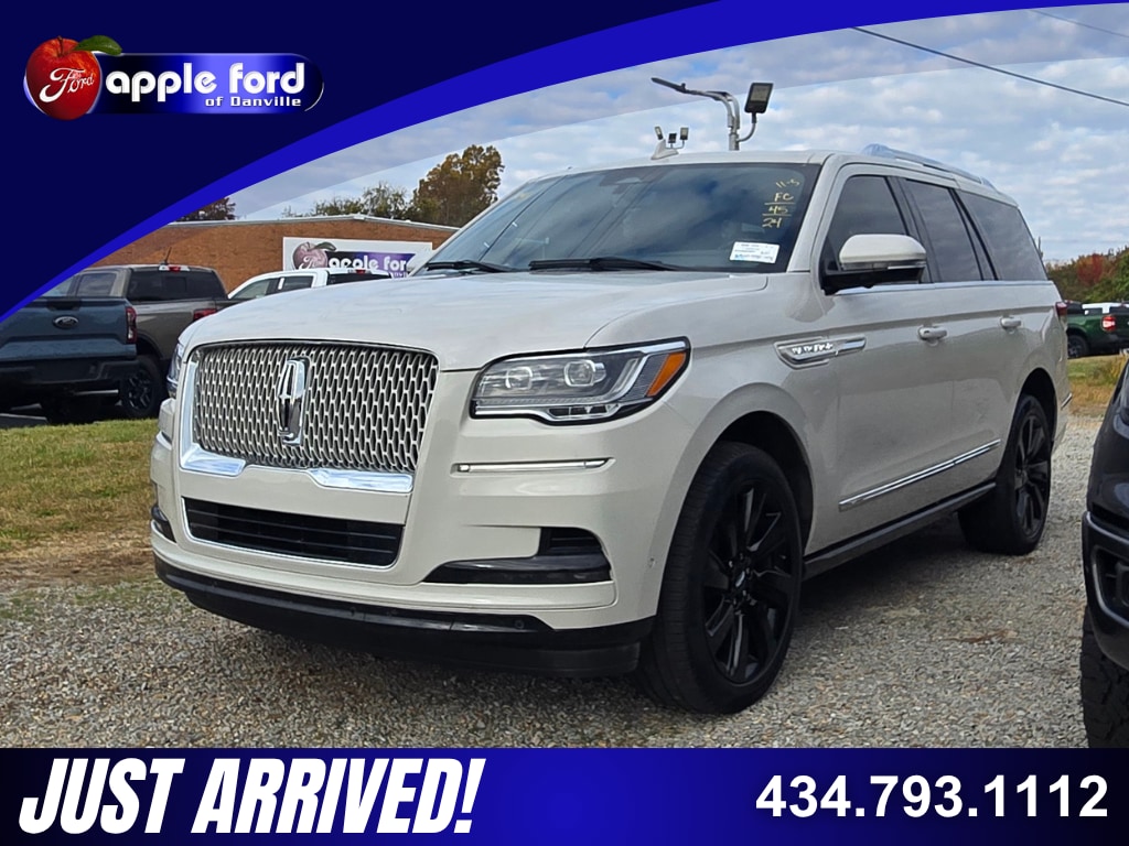 2024 Lincoln Navigator Reserve's photo