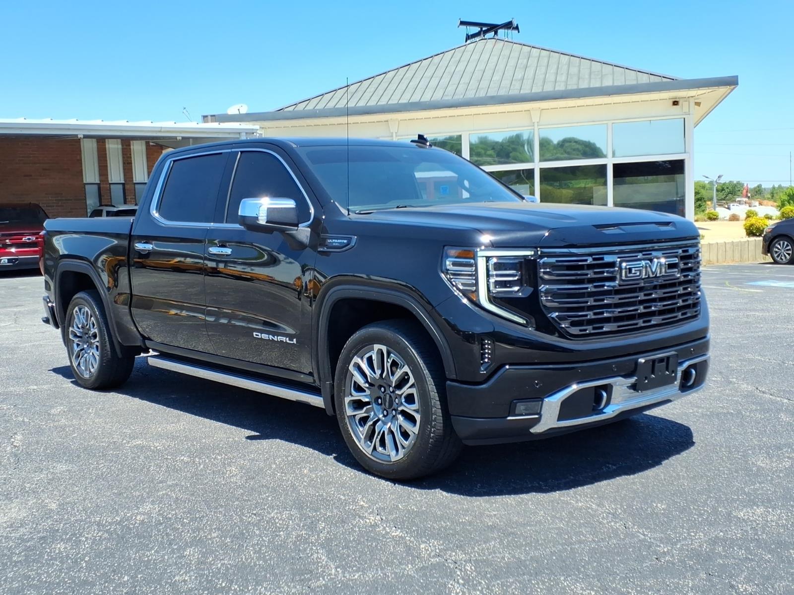 2025 GMC Sierra 4WD Crew Cab Short Box Denali Ultimate's photo
