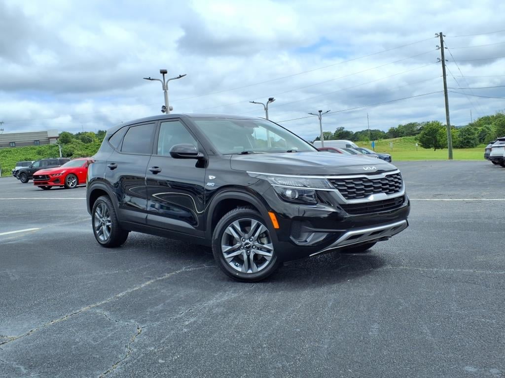 Certified 2022 Kia Seltos LX SUV