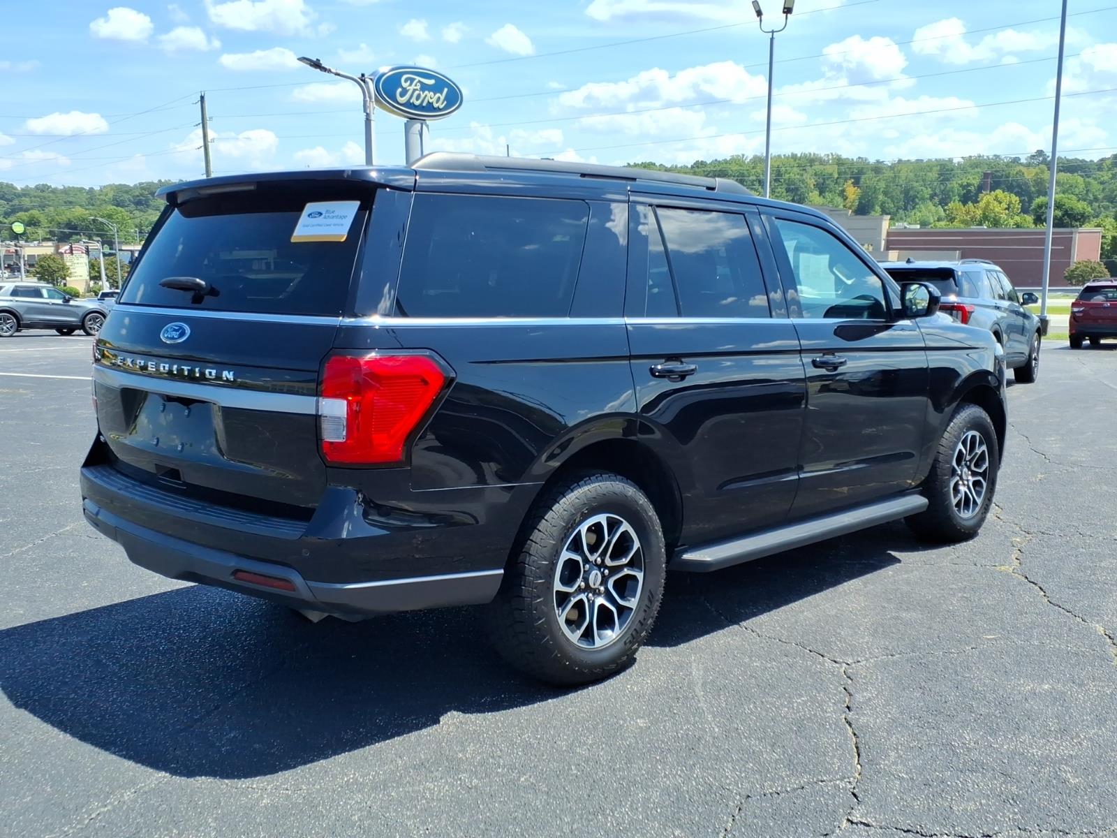 2022 Ford Expedition XLT - Photo 8