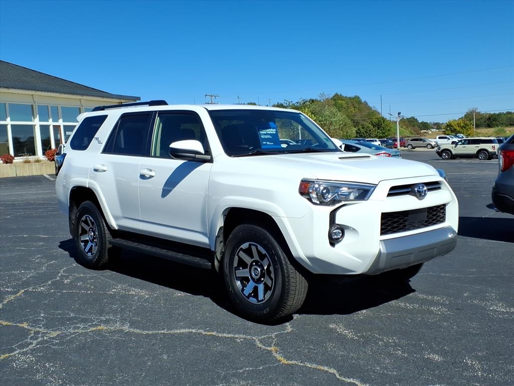 2024 Toyota 4Runner TRD photo 2