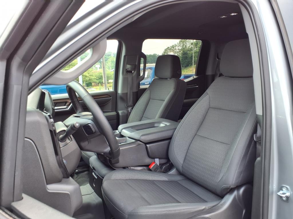 2023 Chevrolet Silverado 1500 LT Trail Boss photo 3
