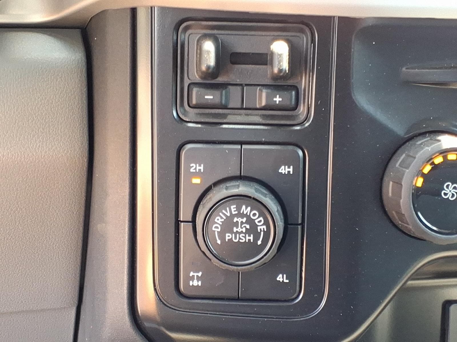 2026 Ford F-250 Super Duty XLT - Photo 22