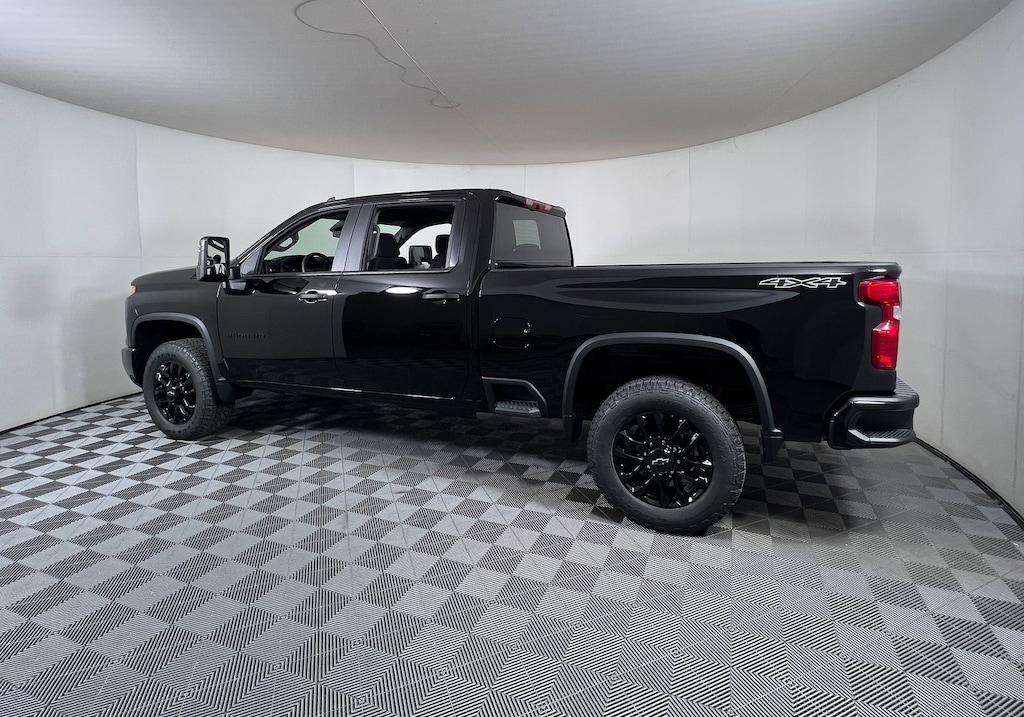 New 2025 Chevrolet Silverado 2500 HD Custom Truck