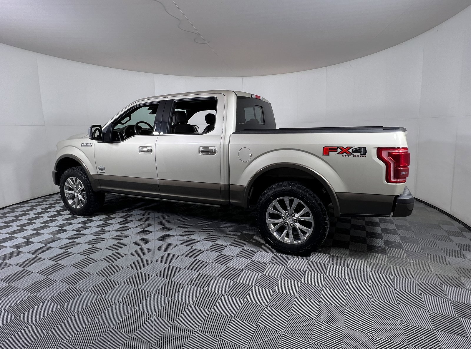 2017 Ford F-150 King Ranch photo 3