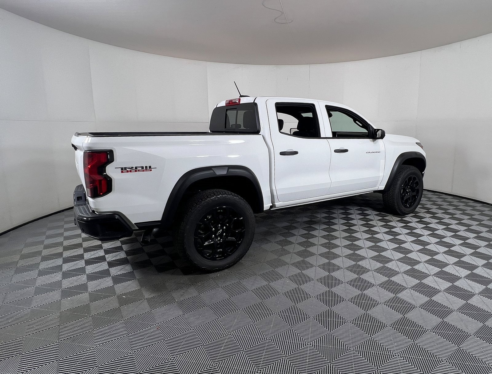 2026 Chevrolet Colorado Trail Boss photo 4