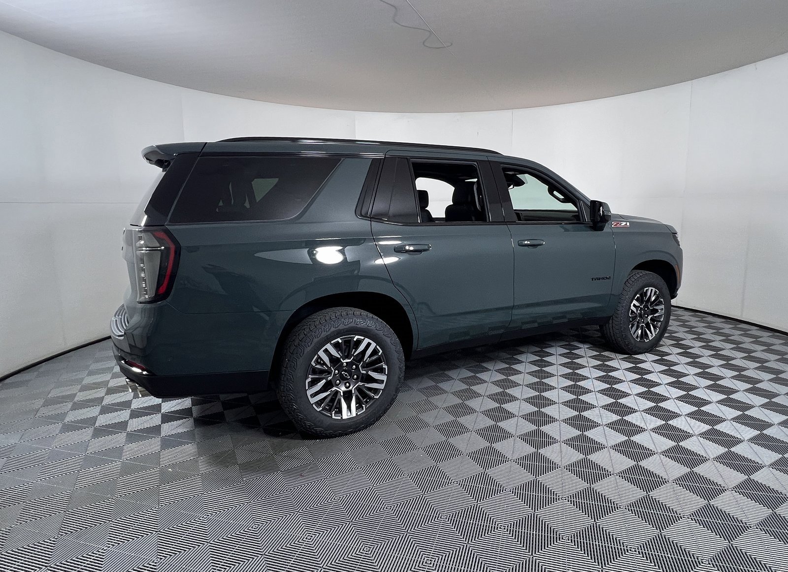 2026 Chevrolet Tahoe Z71 photo 3