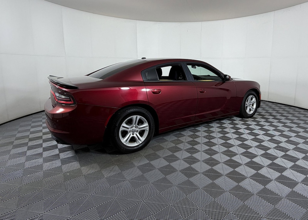 Used 2018 Dodge Charger SXT