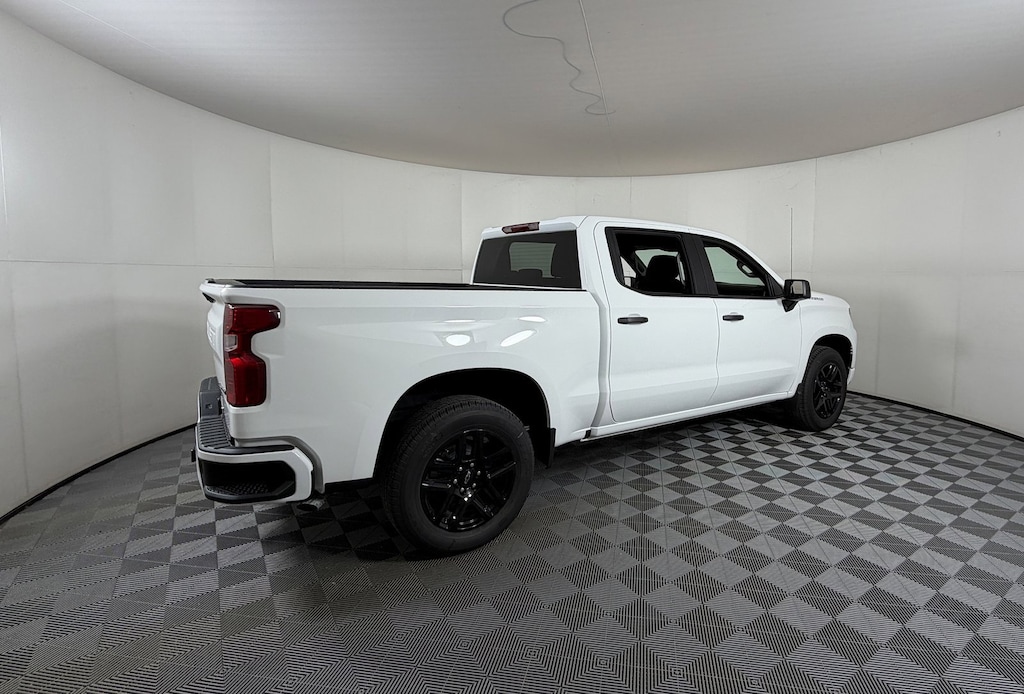 New 2026 Chevrolet Silverado 1500 Custom Truck