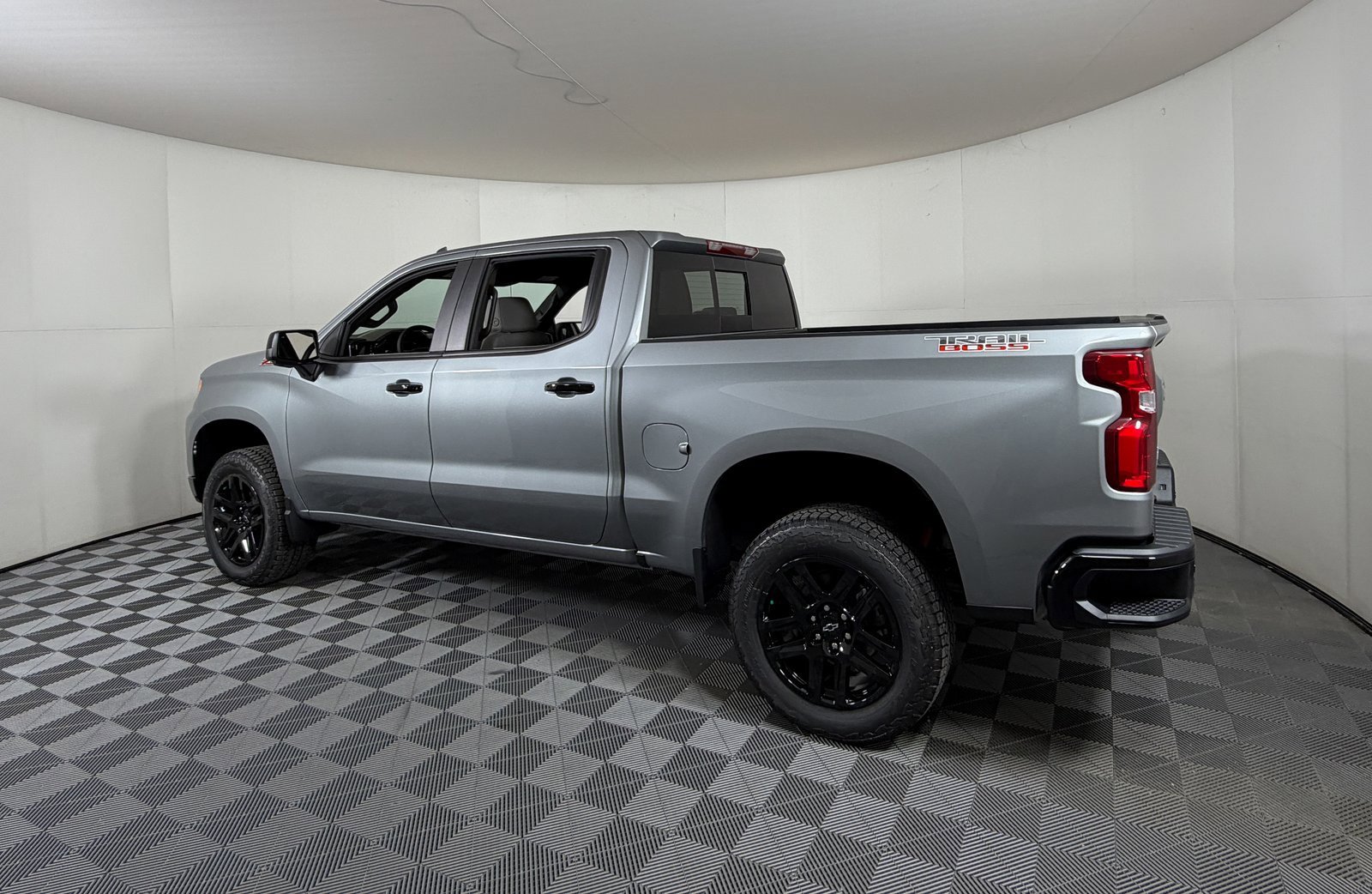 2026 Chevrolet Silverado 1500 LT Trail Boss photo 3