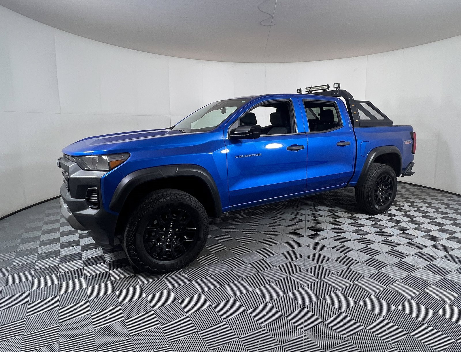 2023 Chevrolet Colorado Trail Boss photo 2