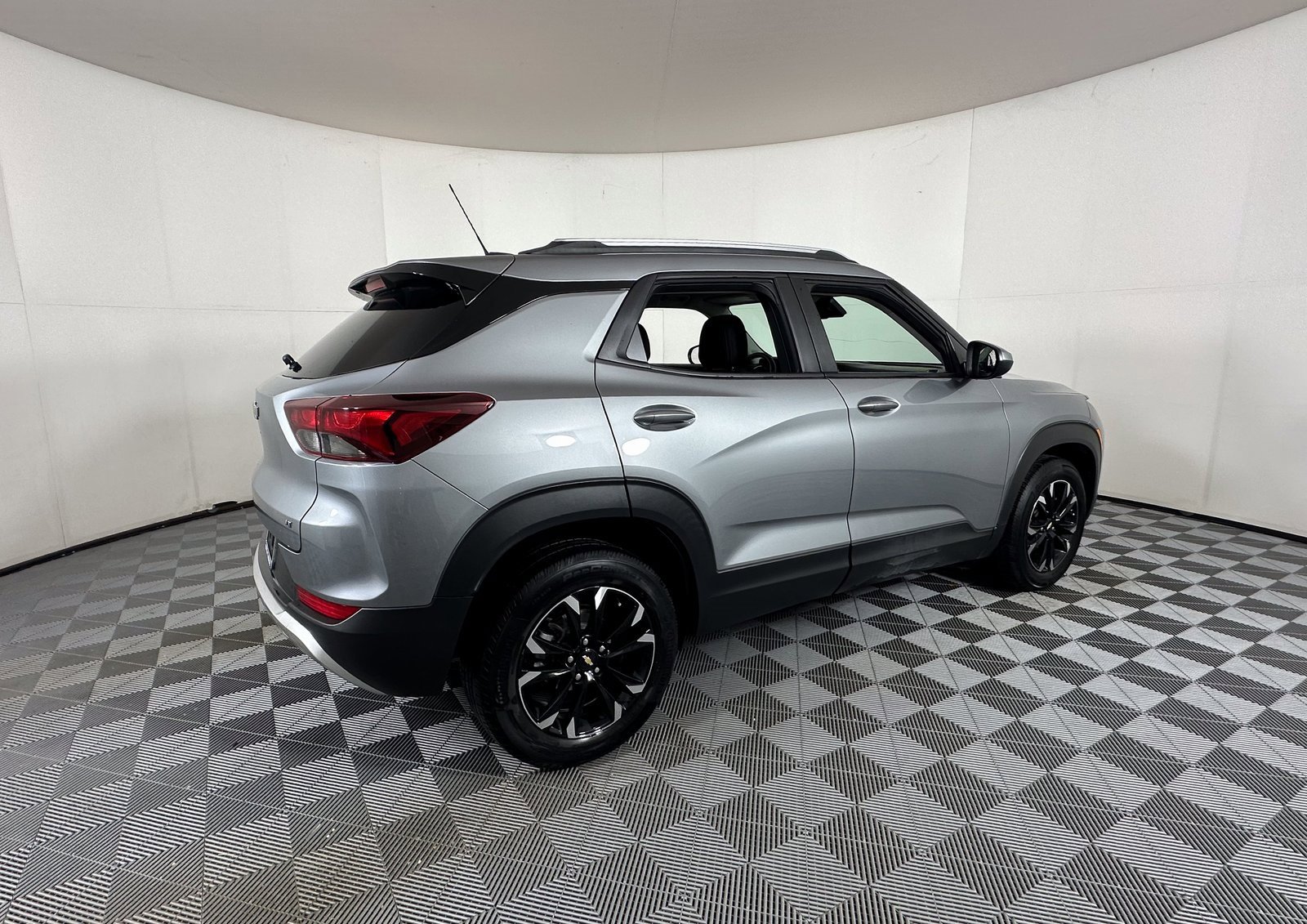 2023 Chevrolet Trailblazer LT photo 4