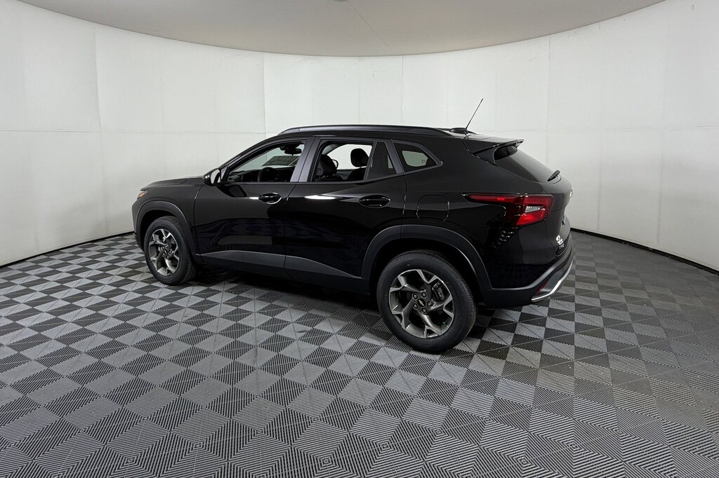 New 2026 Chevrolet Trax LT SUV