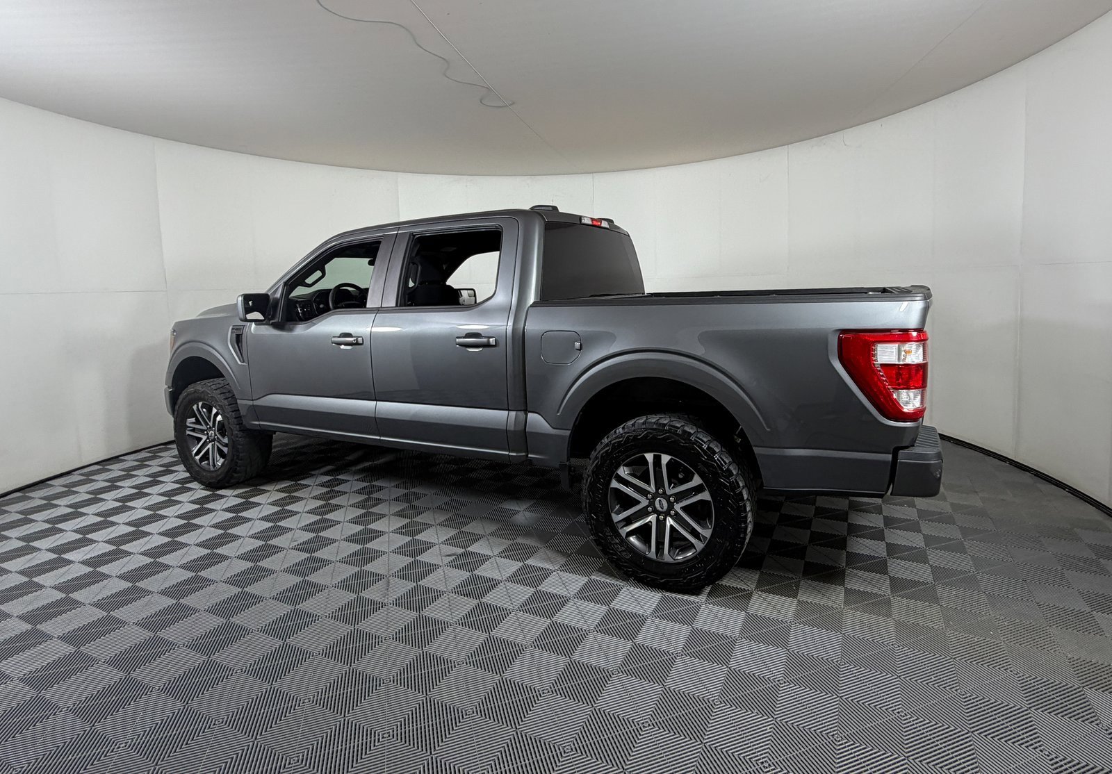 2023 Ford F-150 XL photo 3