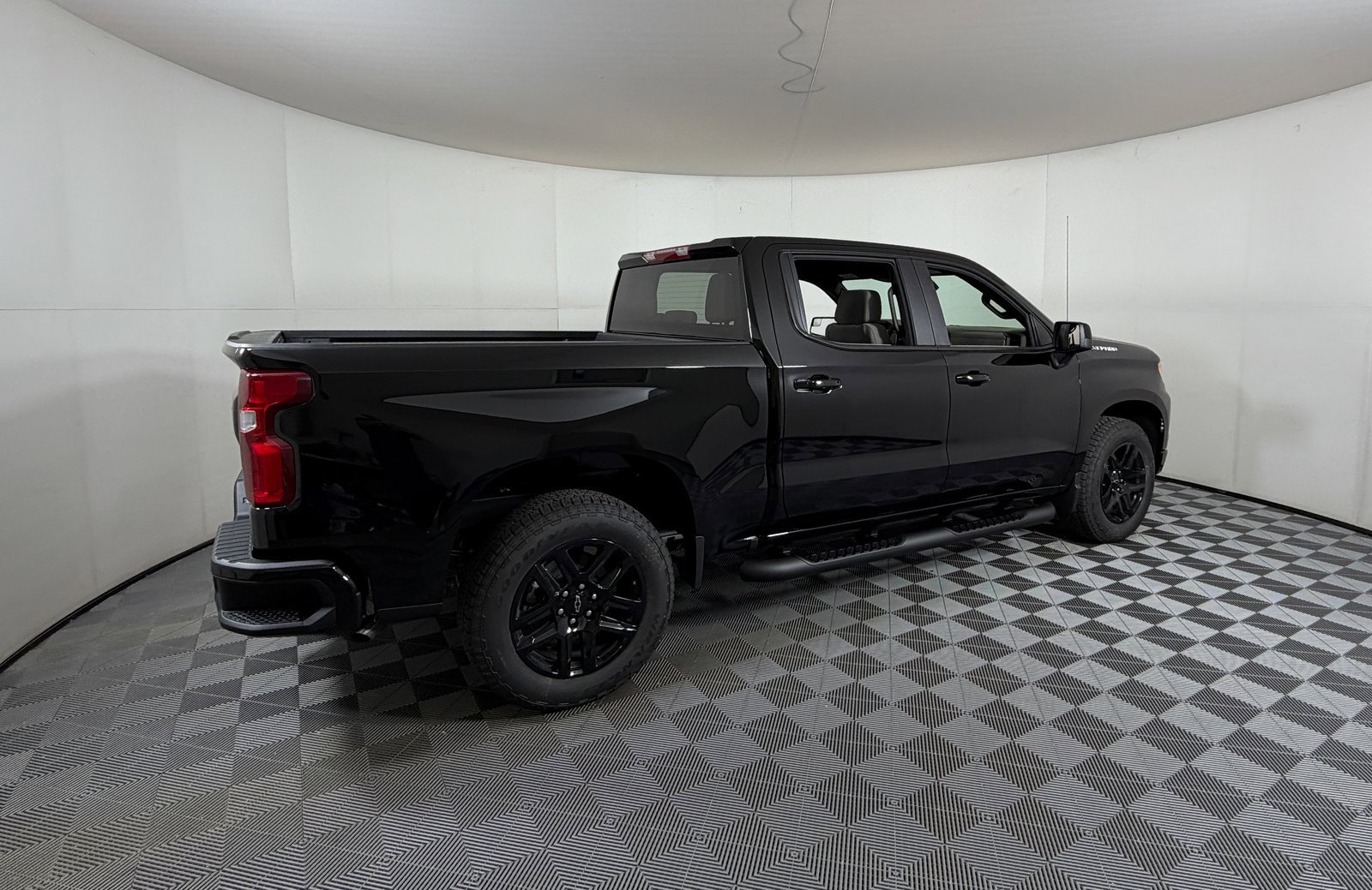 2026 Chevrolet Silverado RST photo 4