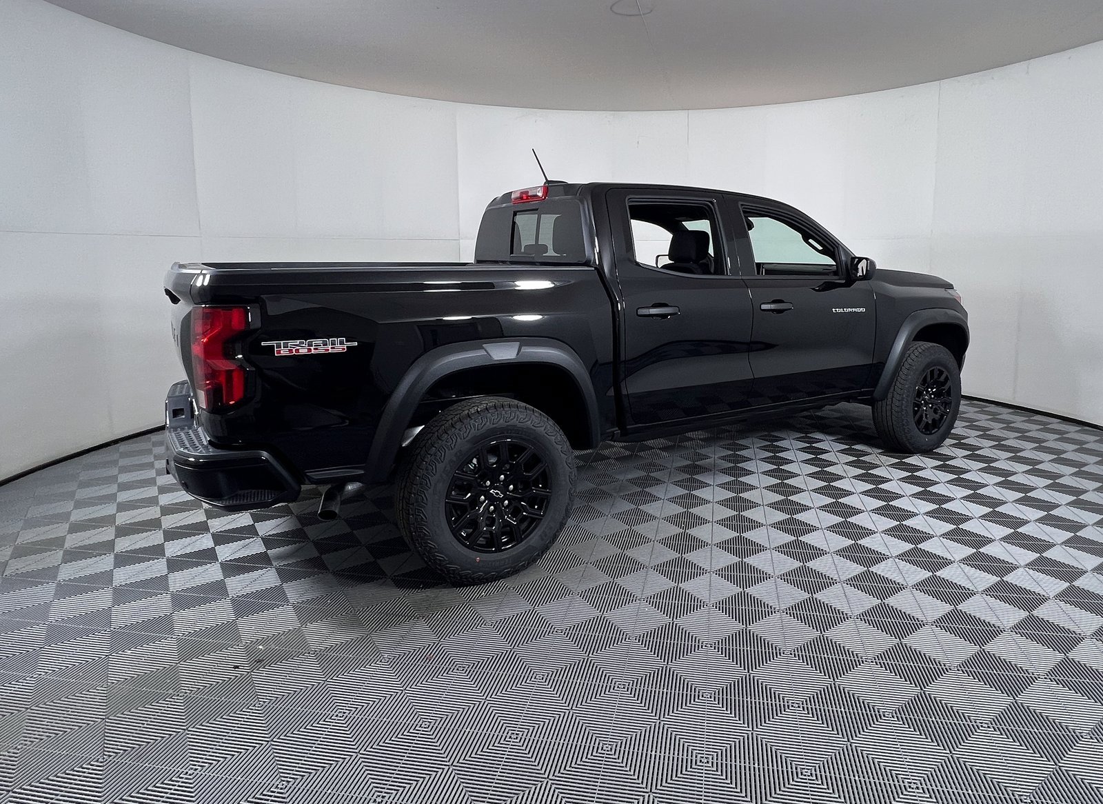 2026 Chevrolet Colorado Trail Boss photo 4