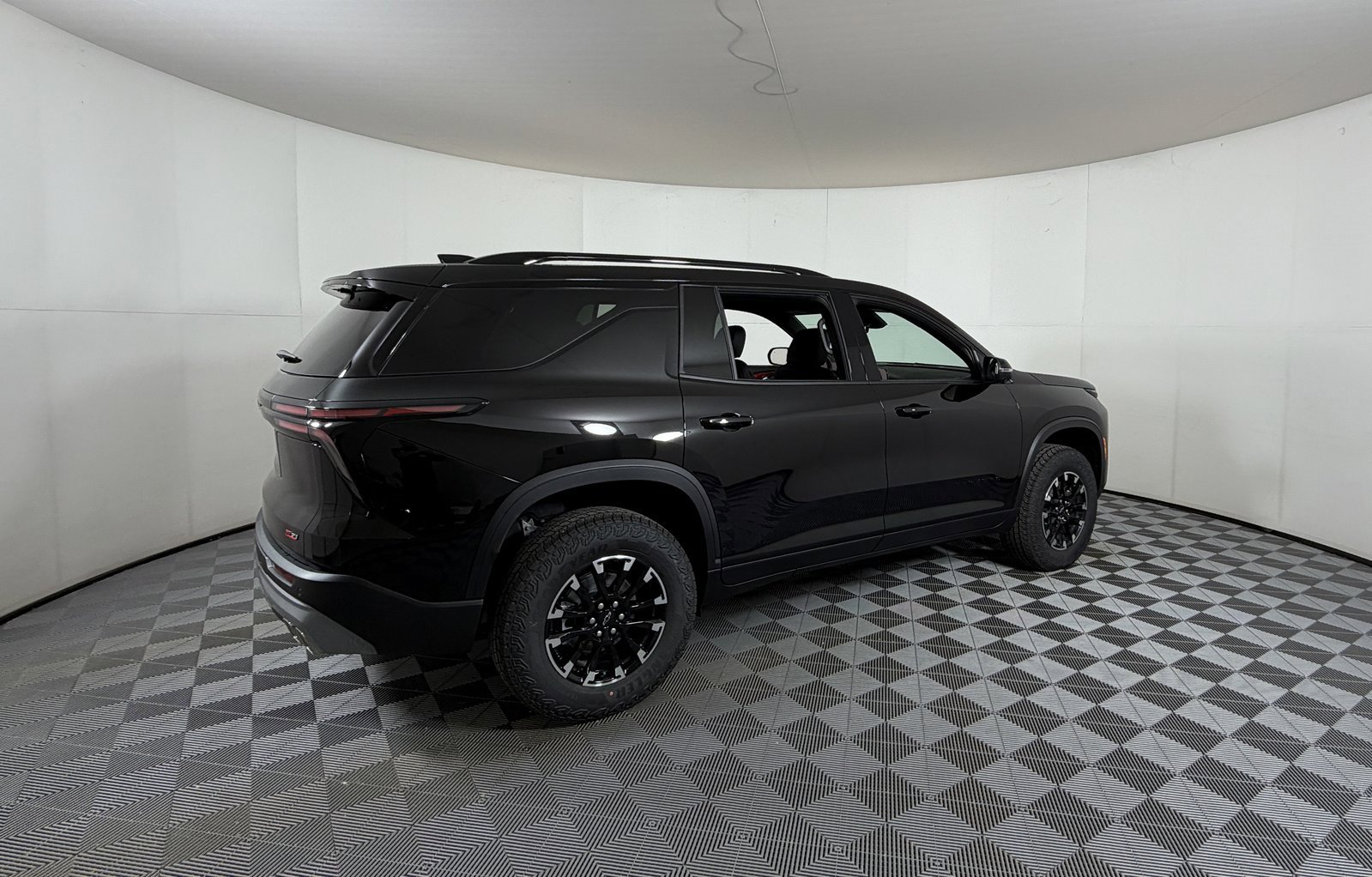 2026 Chevrolet Traverse Z71 photo 4