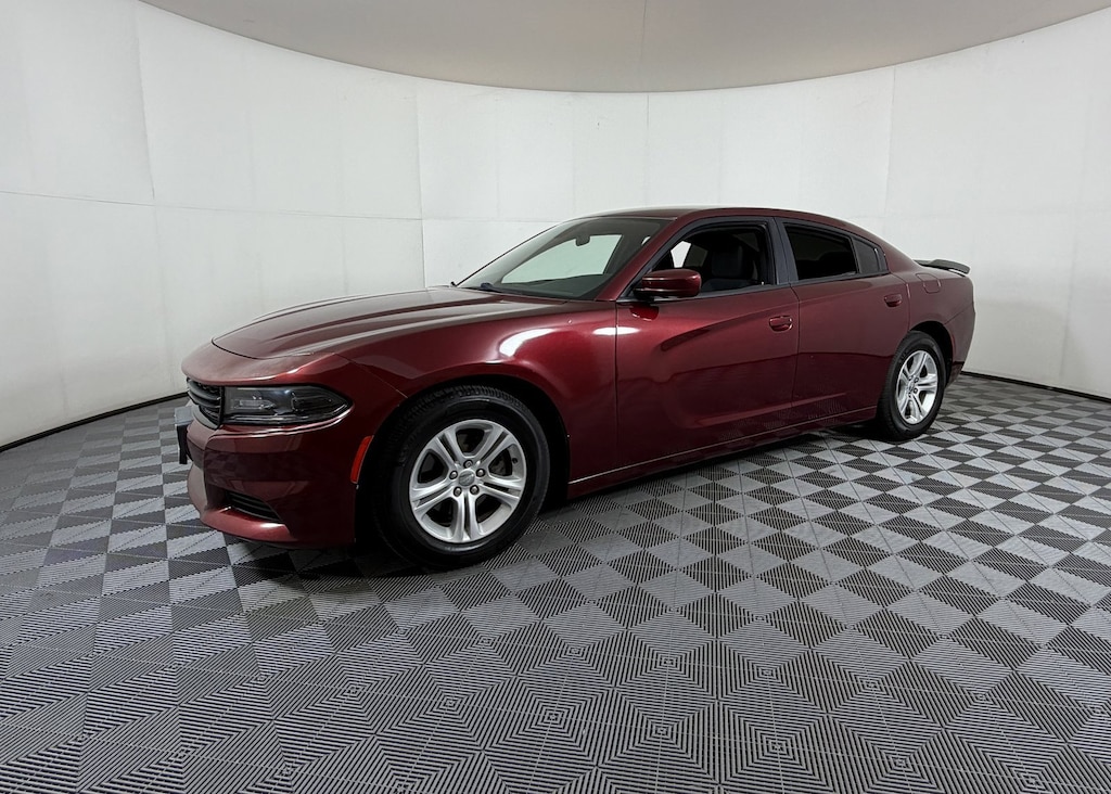 Used 2018 Dodge Charger SXT