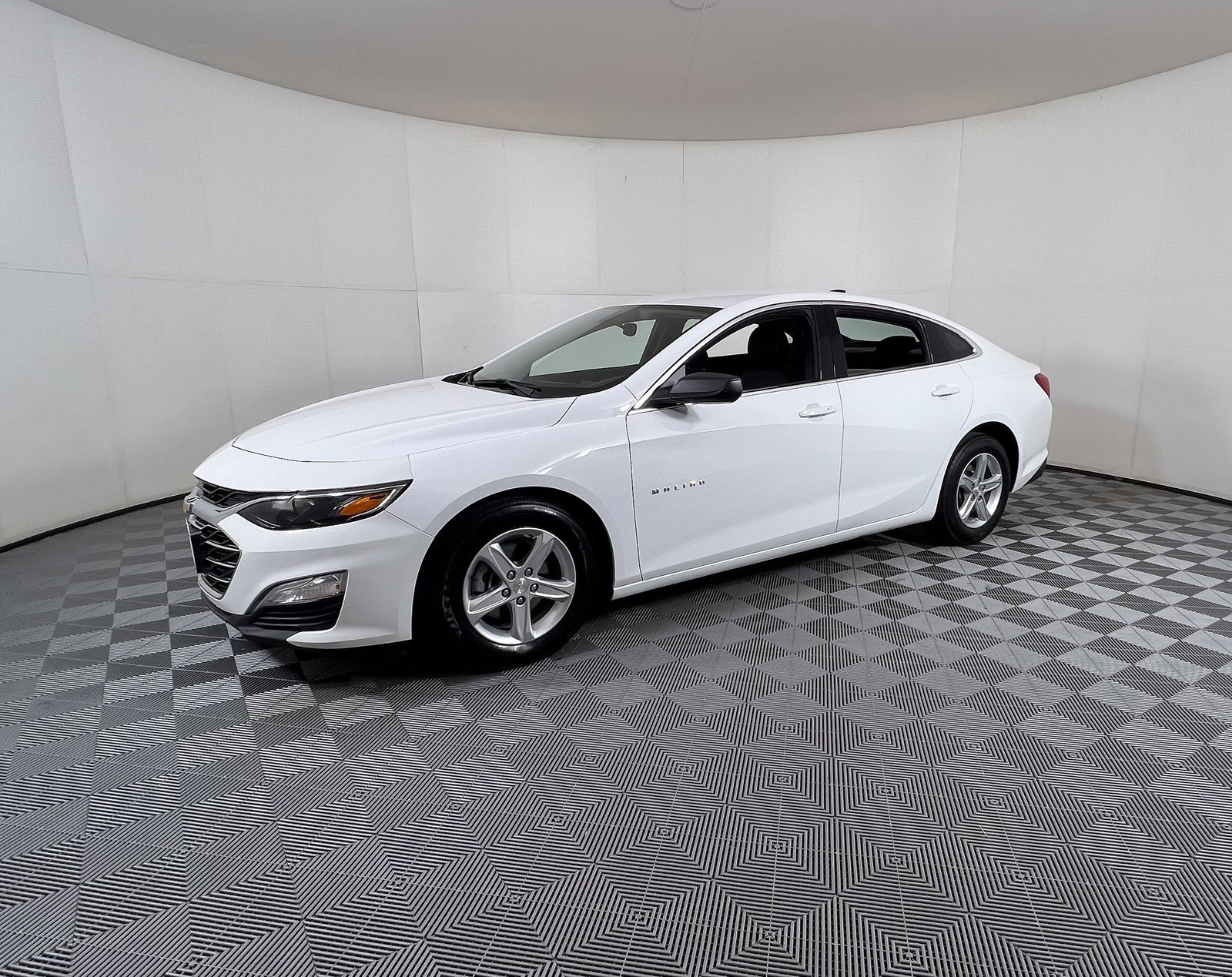 Used 2022 Chevrolet Malibu 1LS with VIN 1G1ZB5ST2NF214815 for sale in Marlin, TX