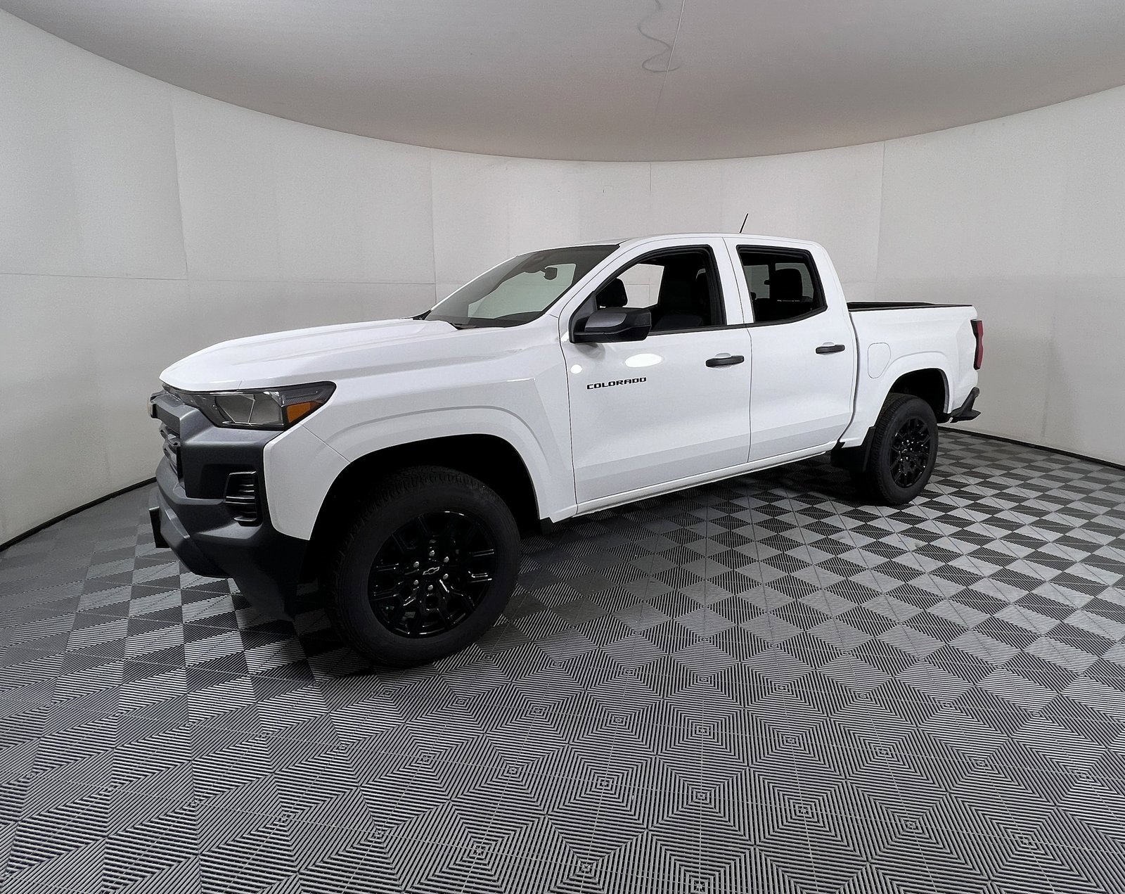 2026 Chevrolet Colorado Work Truck photo 2