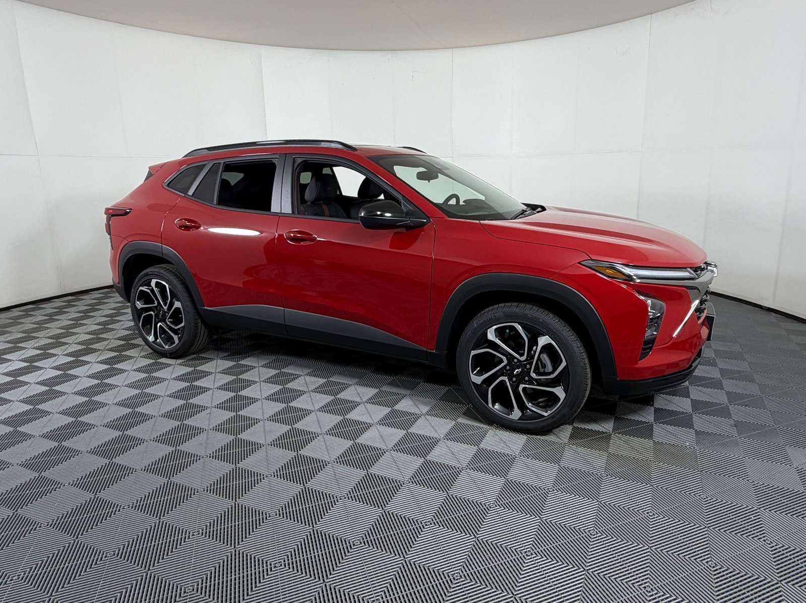 2026 Chevrolet Trax RS's photo