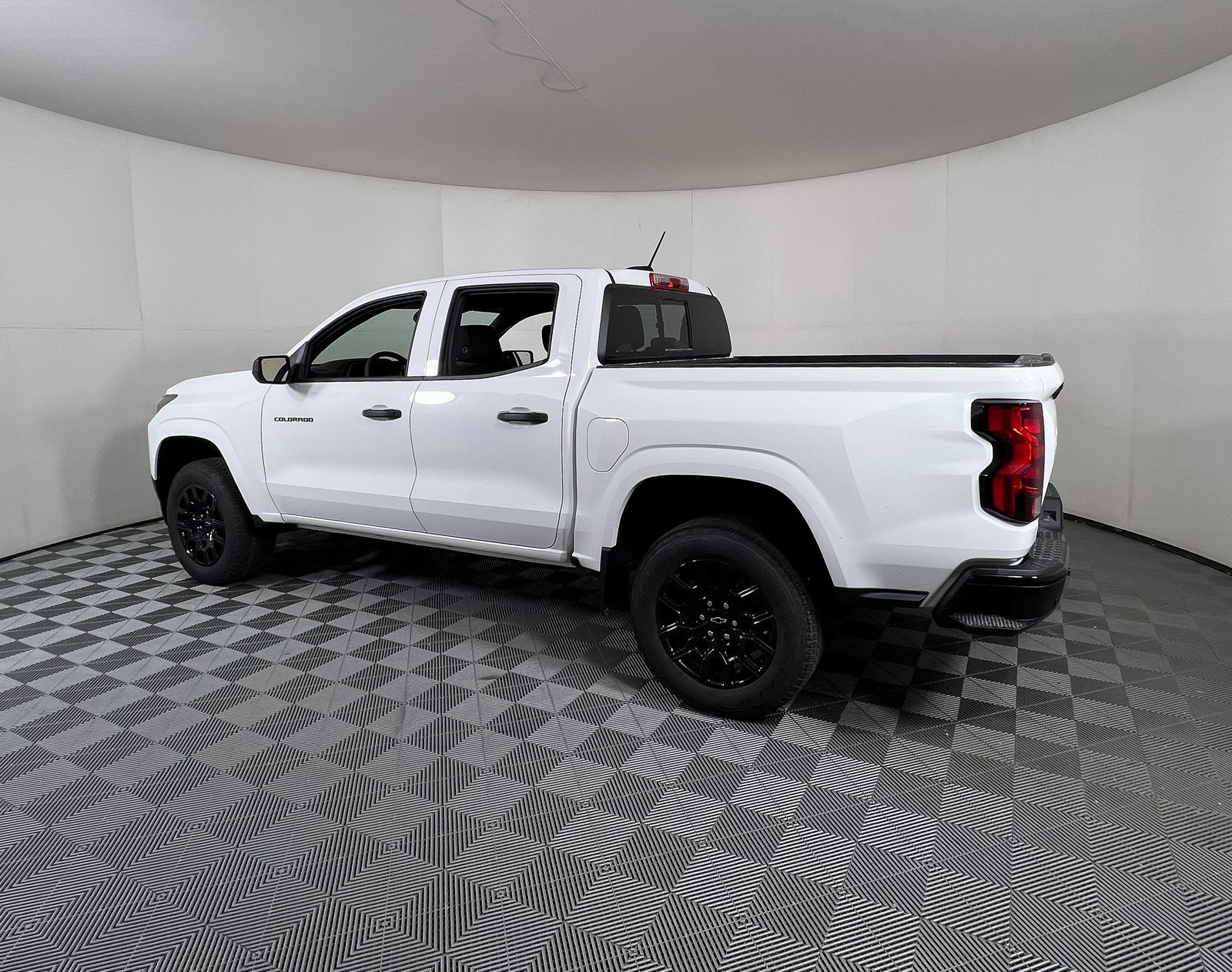2026 Chevrolet Colorado Work Truck photo 3
