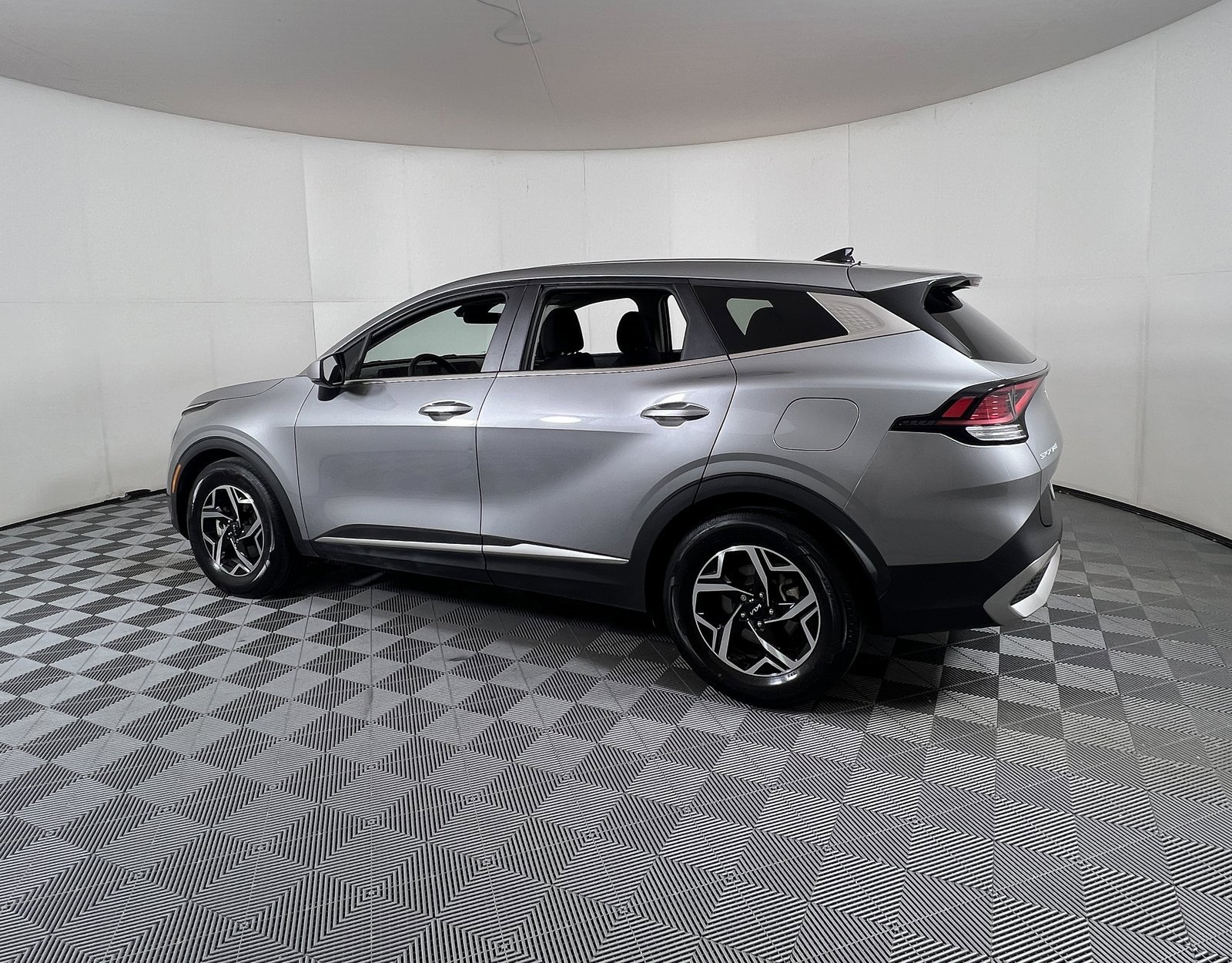 2023 Kia Sportage LX photo 3