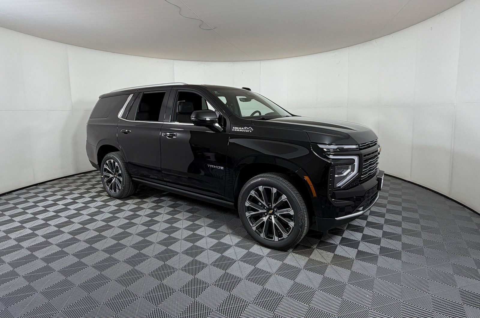 2026 Chevrolet Tahoe High Country's photo