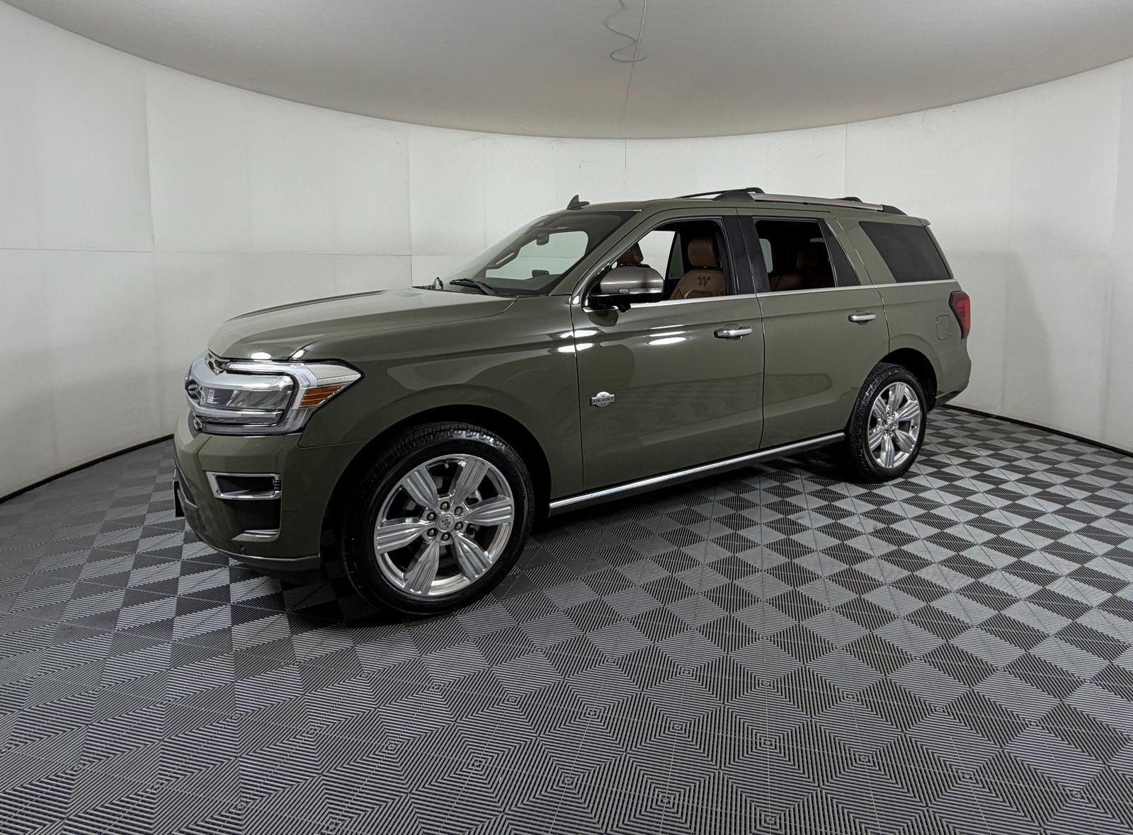 2024 Ford Expedition King Ranch photo 2