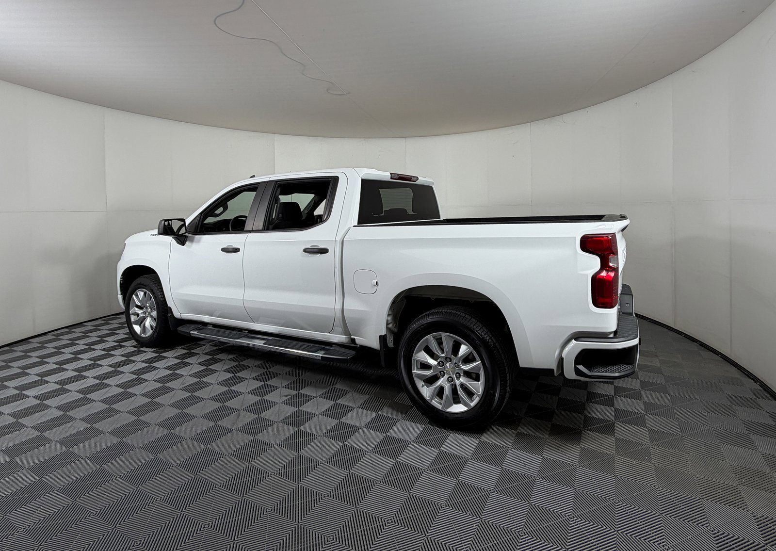 2022 Chevrolet Silverado 1500 Custom photo 3