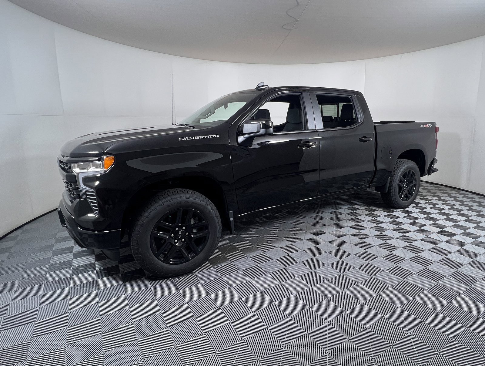 2026 Chevrolet Silverado 1500 RST photo 2