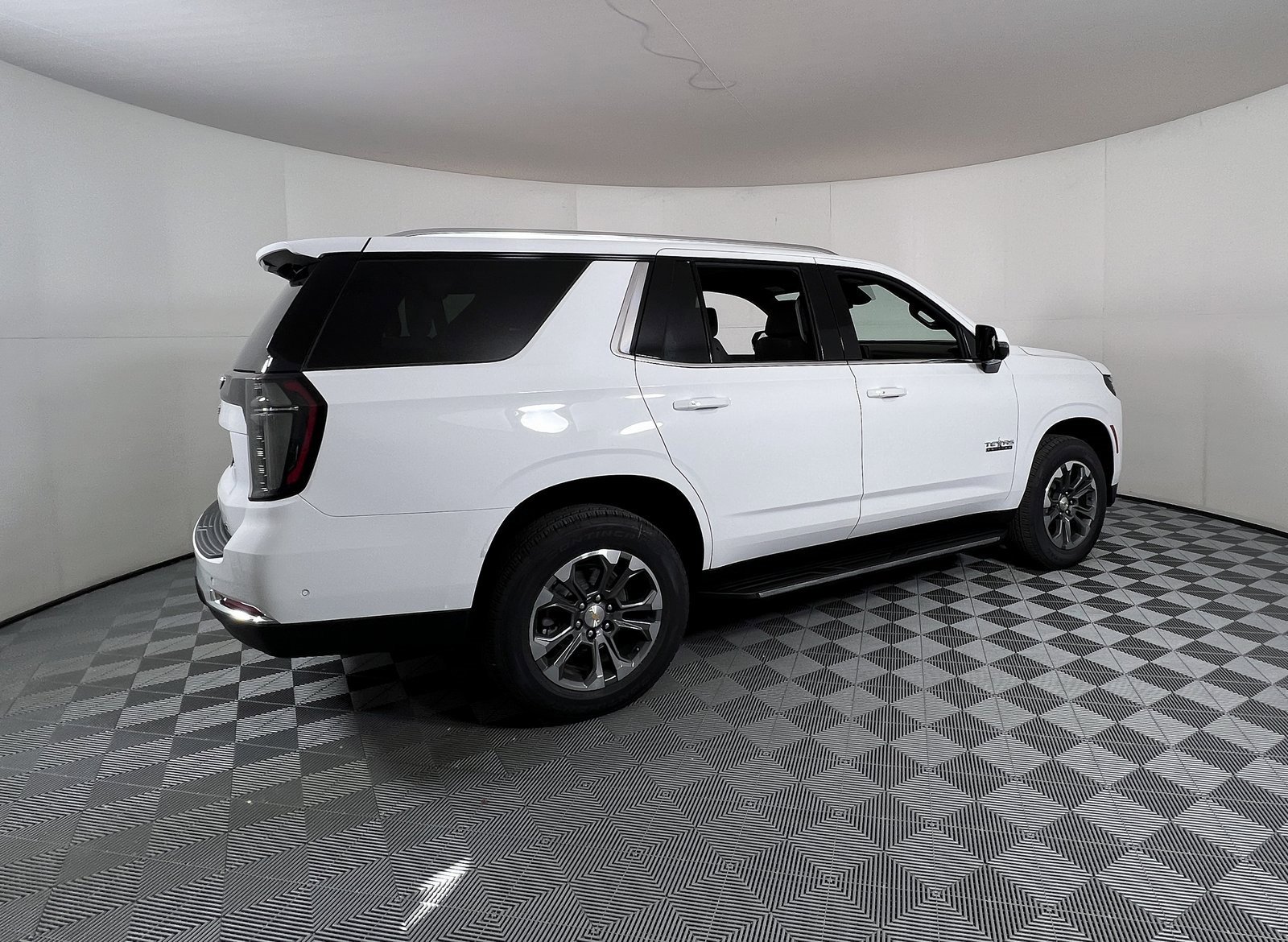 2026 Chevrolet Tahoe LT photo 3