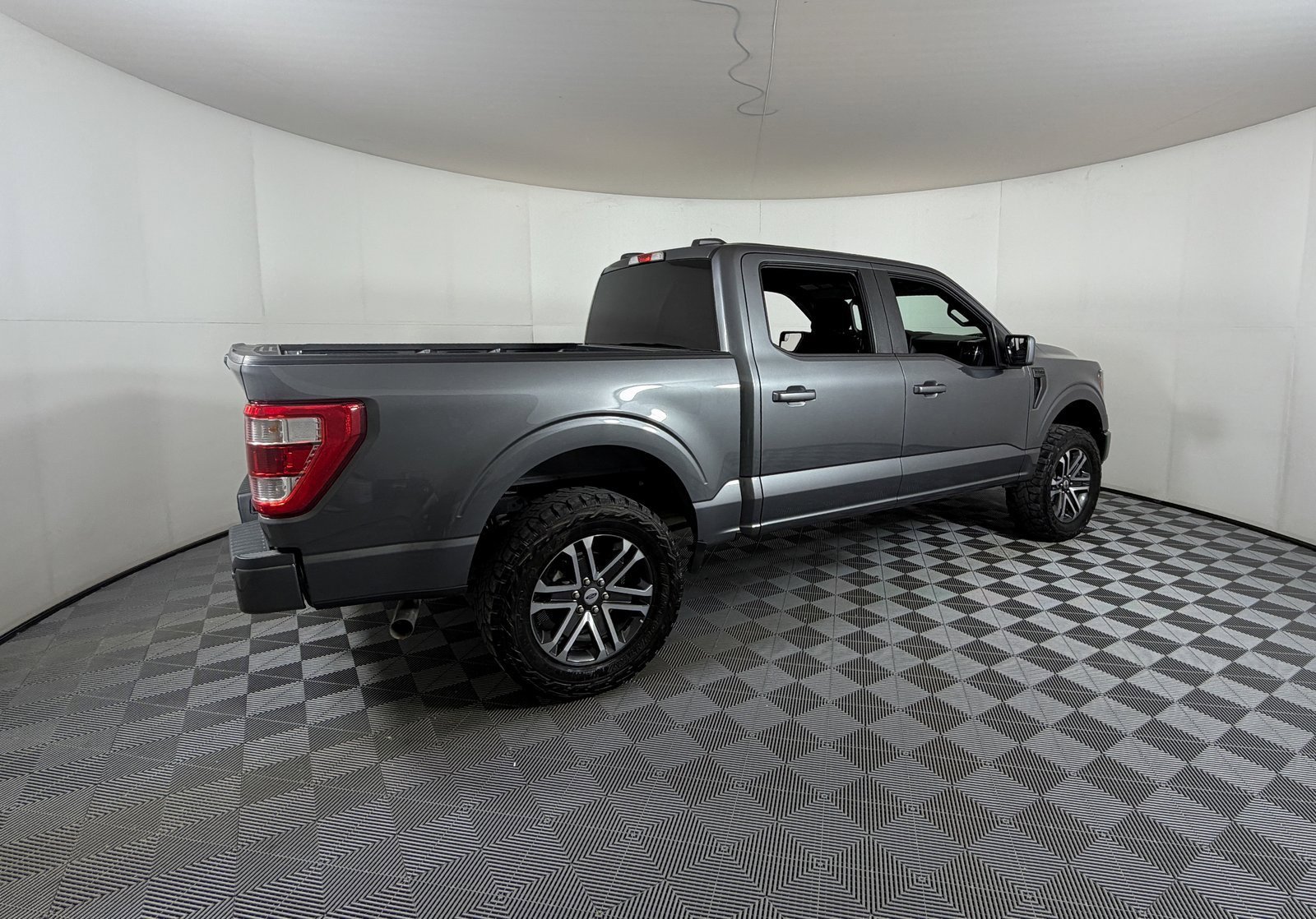 2023 Ford F-150 XL photo 4