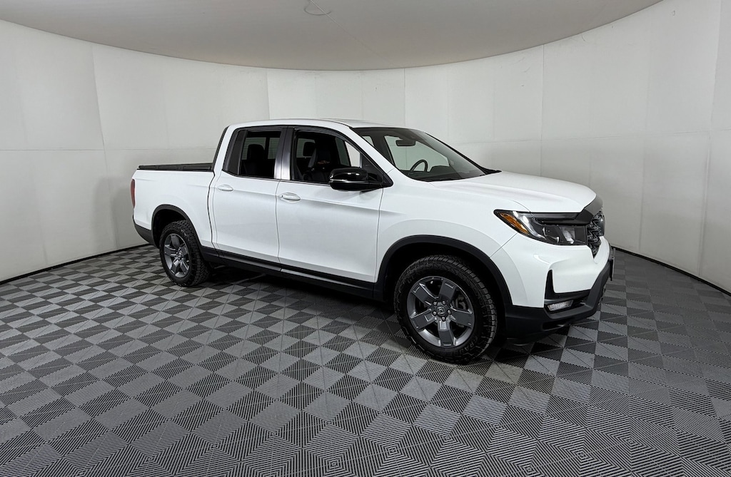 Used 2025 Honda Ridgeline TrailSport