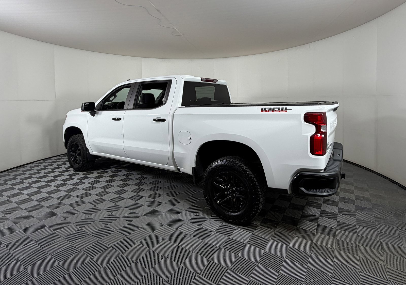 2022 Chevrolet Silverado Trail Boss LT photo 3