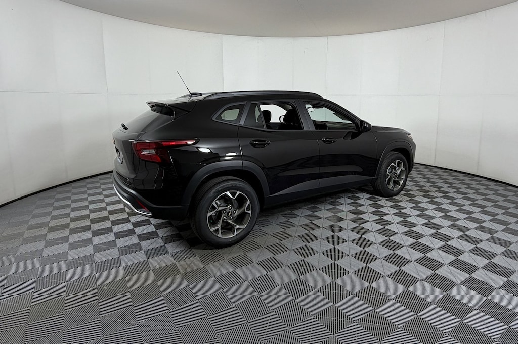 New 2026 Chevrolet Trax LT SUV