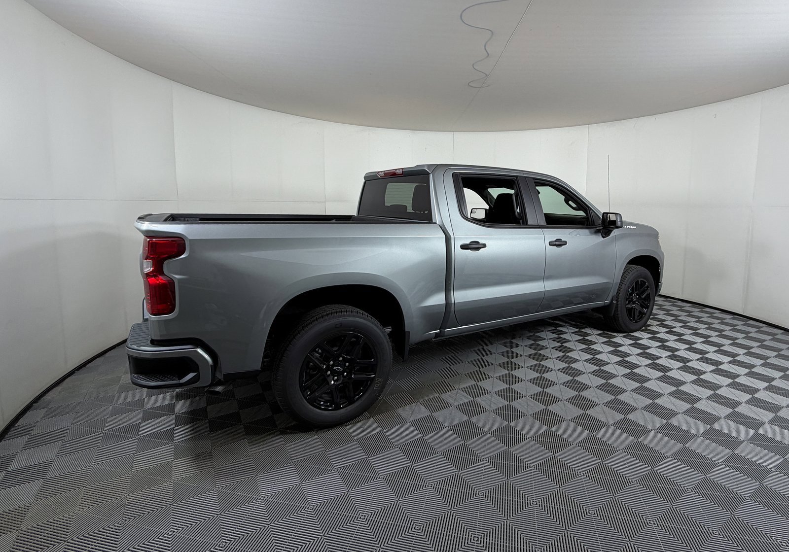 2026 Chevrolet Silverado 1500 Custom photo 4