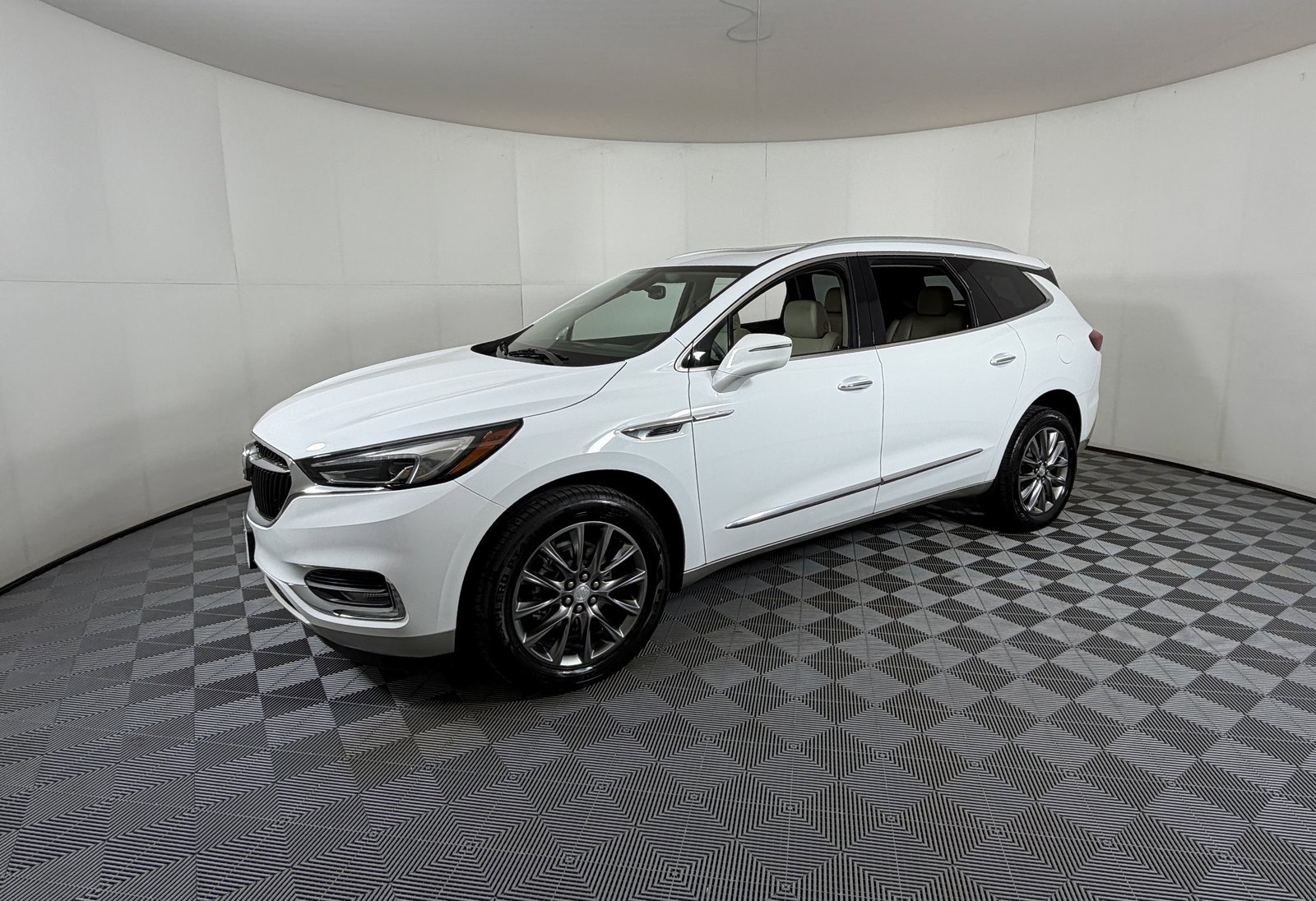 Used 2020 Buick Enclave Essence with VIN 5GAERBKW8LJ319848 for sale in Marlin, TX