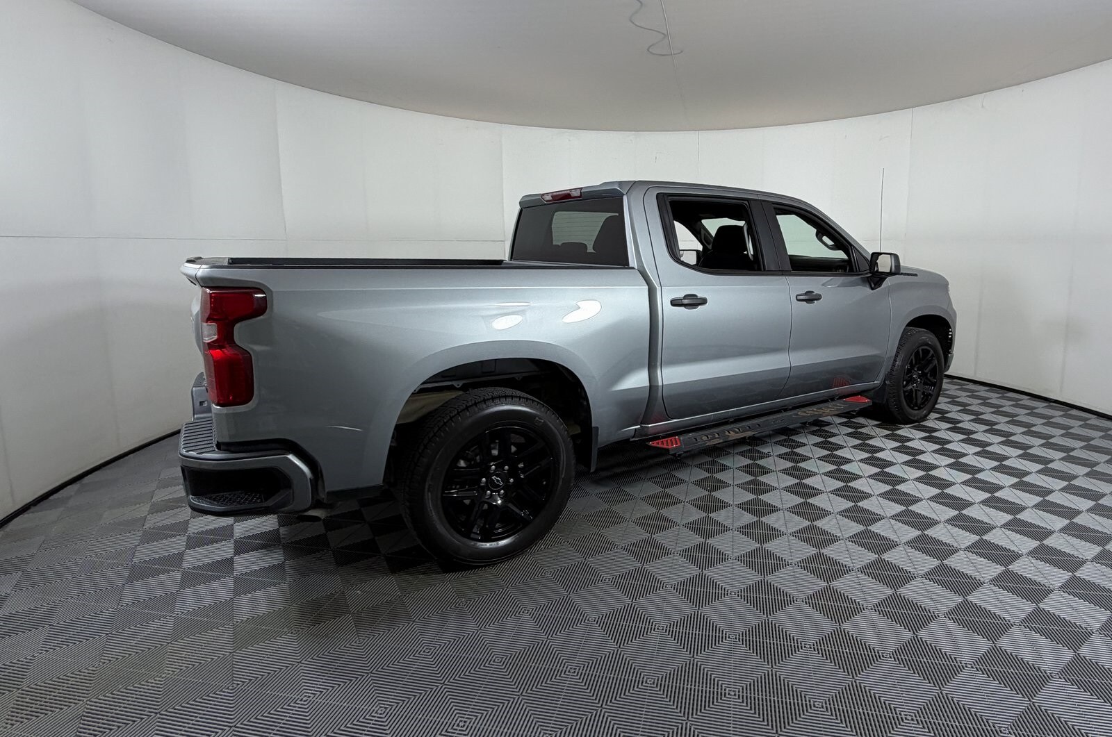 2024 Chevrolet Silverado 1500 Custom photo 4