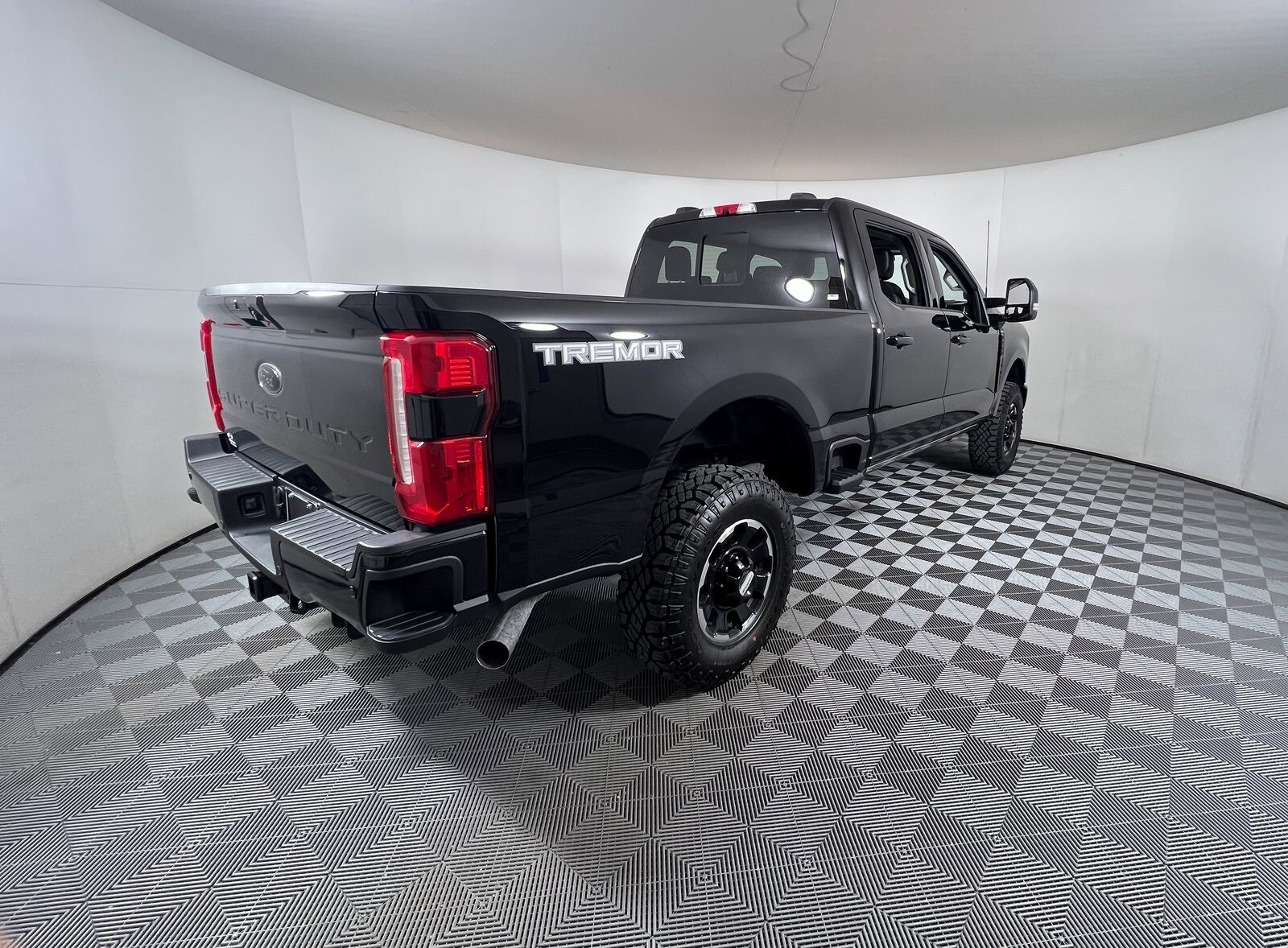 2025 Ford F-250 photo 4