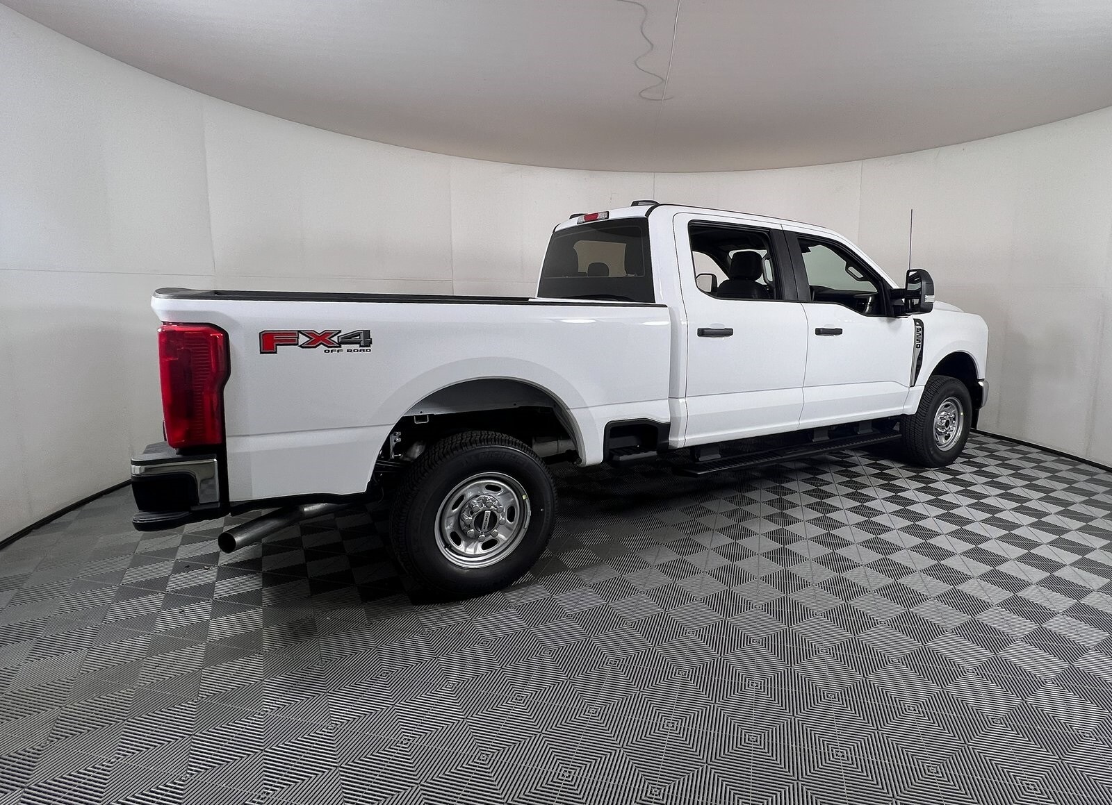 2026 Ford F-250 XL photo 4