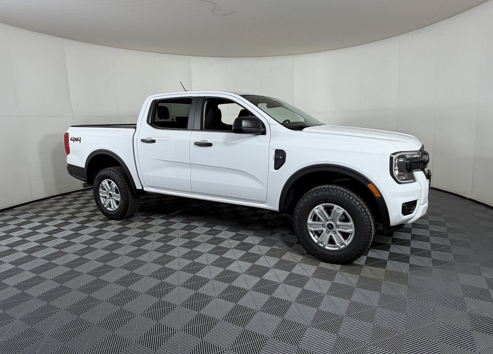 2025 Ford Ranger XL's photo