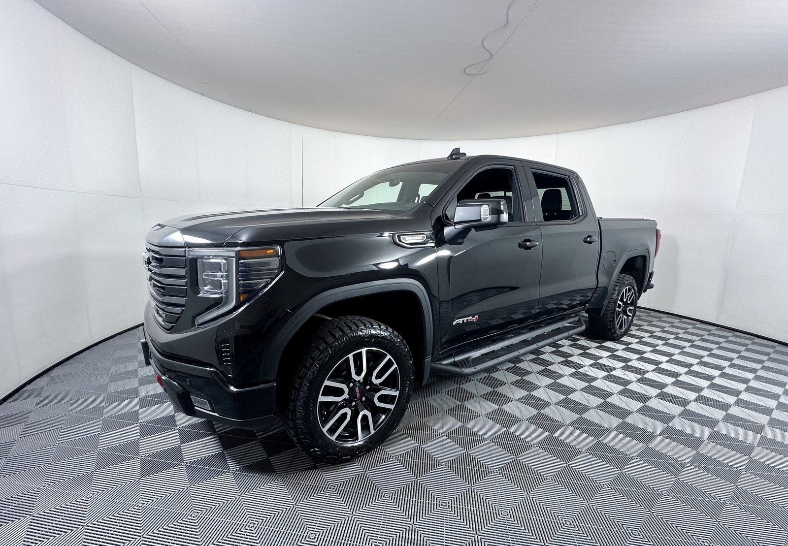 Used 2023 GMC Sierra 1500 AT4 with VIN 1GTUUEE82PZ171632 for sale in Marlin, TX