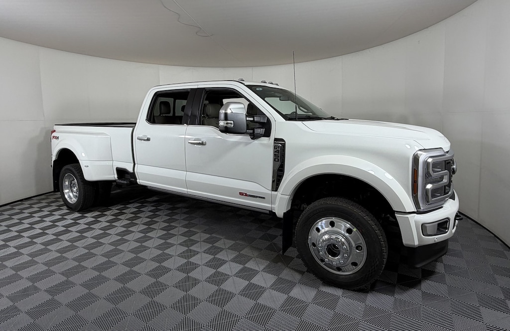 New 2026 Ford Super Duty F-450 Platinum Truck Crew Cab