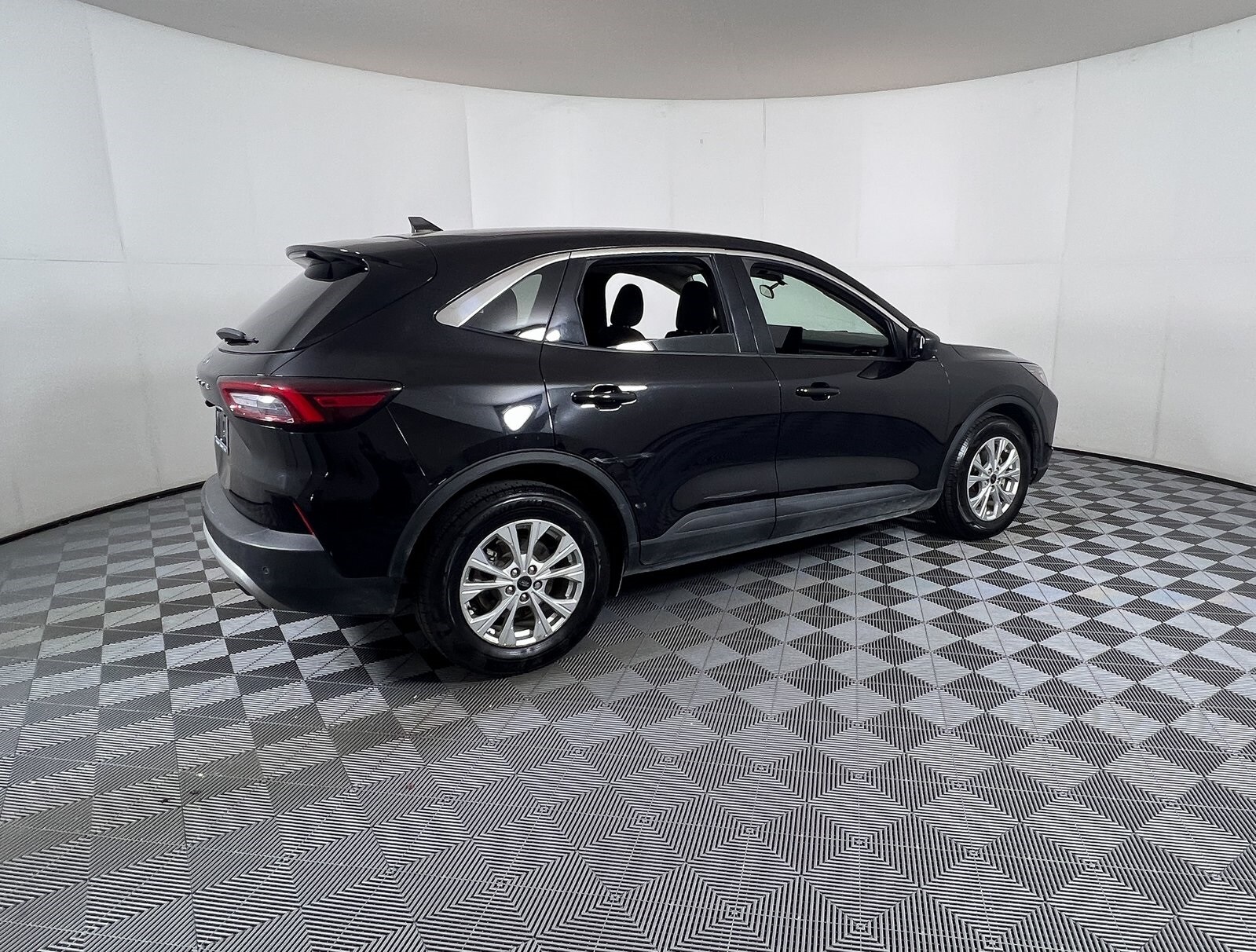 2023 Ford Escape Active photo 2